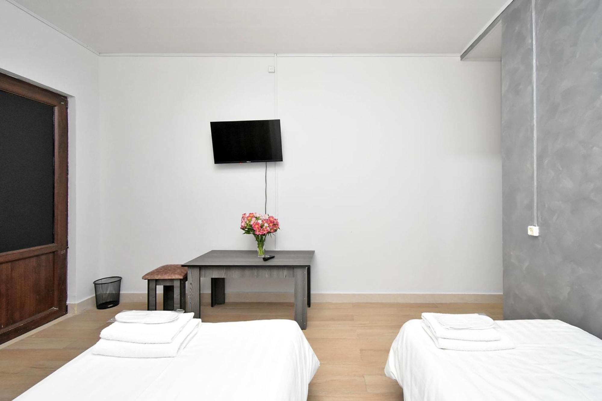 Sirik Hotel Armavir Buitenkant foto